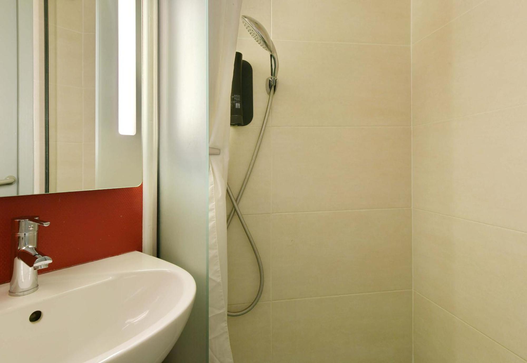 B&B Hotel Le Mans Nord 1 Saint-Saturnin  Zewnętrze zdjęcie