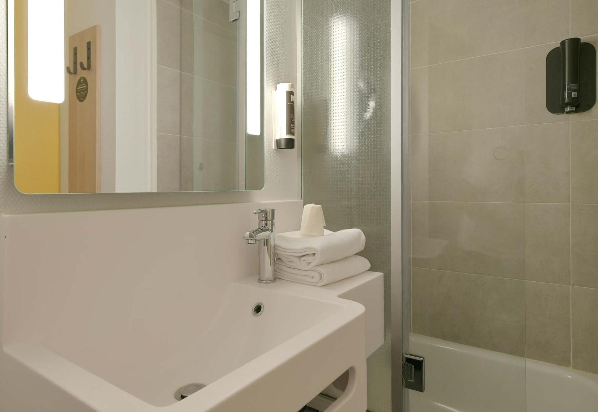 B&B Hotel Le Mans Nord 1 Saint-Saturnin  Zewnętrze zdjęcie